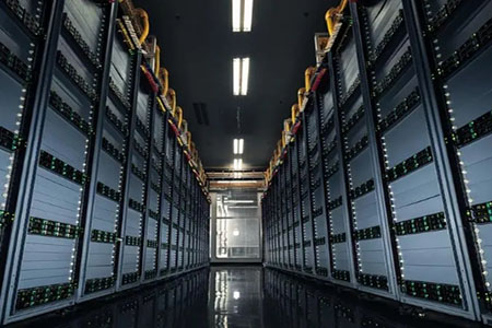https://www.hncloud.com/uploads/UEditorImages/202406/25/f589d9163870ef691cac218726e497ba.jpg
